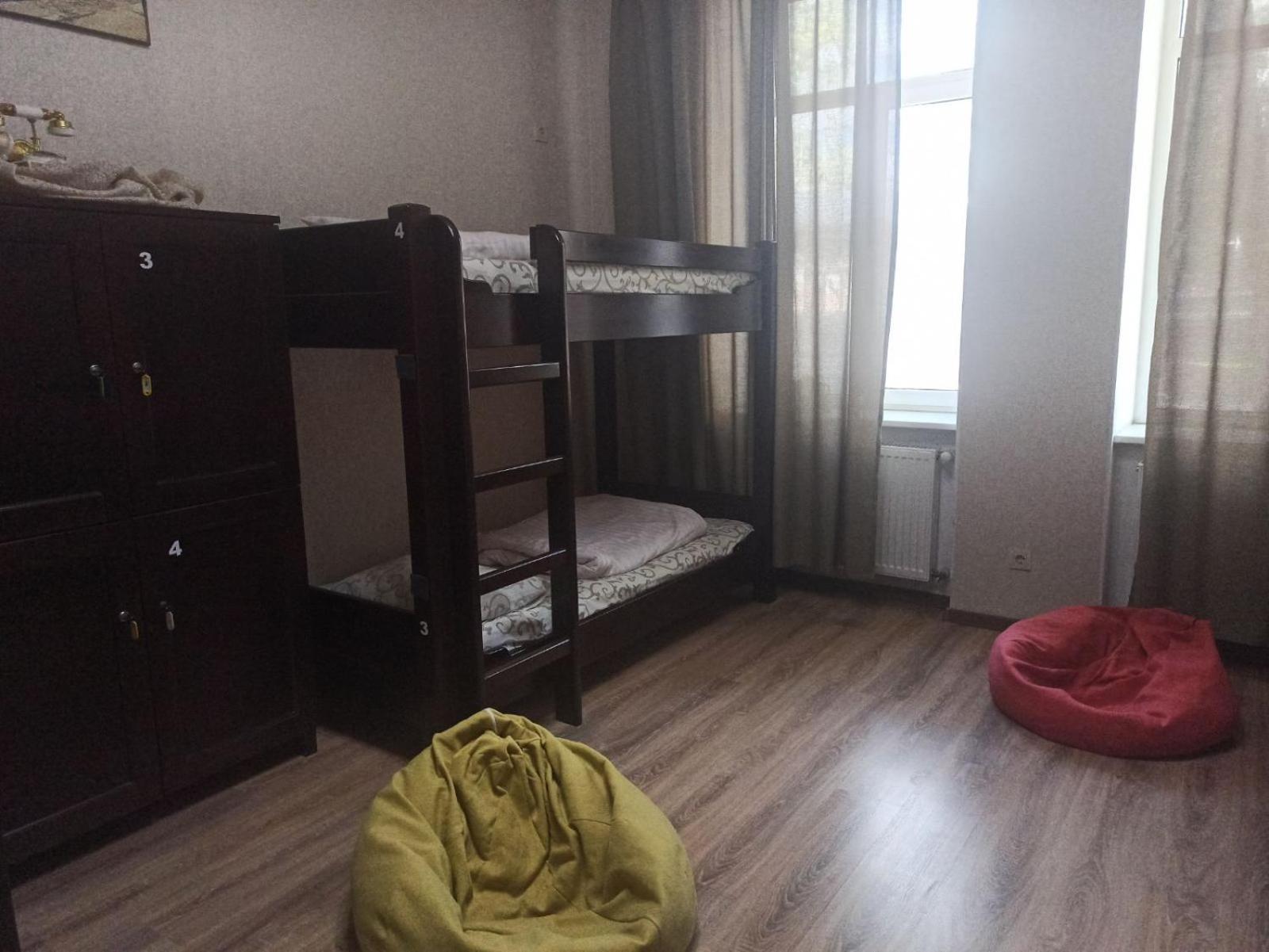Hostel Q ,15 Хв До Жд Вокзалу 利沃夫 外观 照片