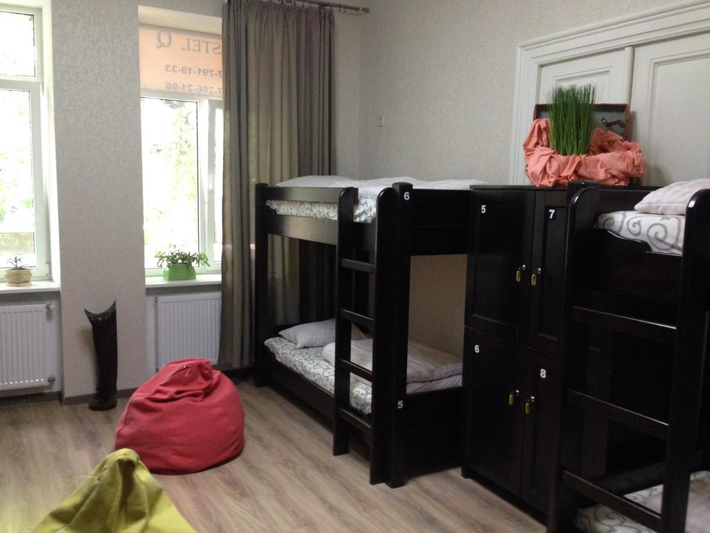 Hostel Q ,15 Хв До Жд Вокзалу 利沃夫 外观 照片